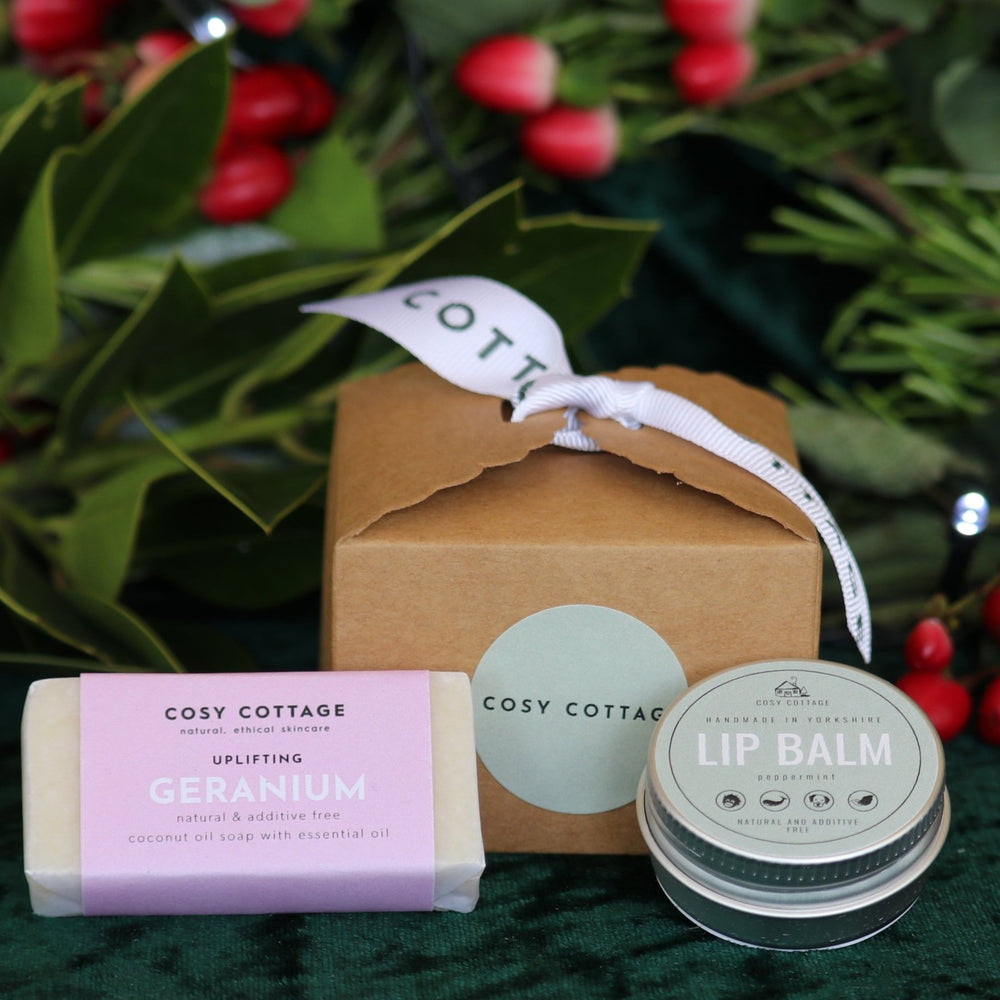 Bijoux Christmas Bathe and Soothe Treat Box - Cosy Cottage Soap