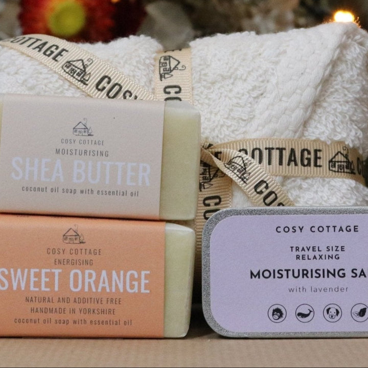 Christmas Mini Soap & Quick Fix Salve Bundle - Cosy Cottage Soap