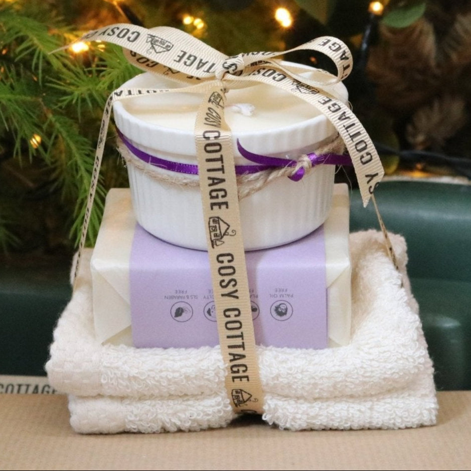 Christmas Triple Treat With Soap, Candle & Face Cloth - Cosy Cottage Soap