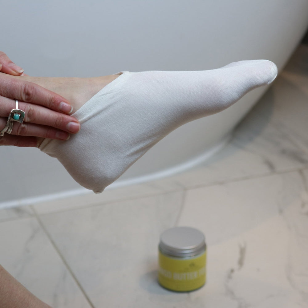 Unbleached Bamboo Socks For Moisturising Feet - Cosy Cottage Soap
