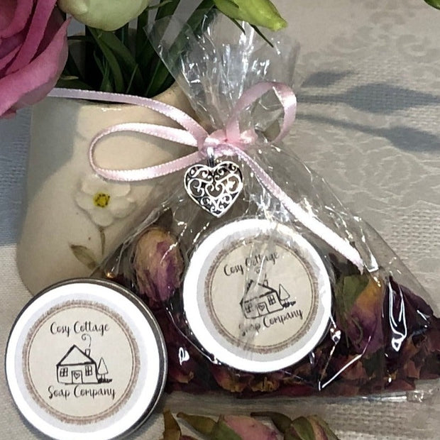wedding favours with lip balm